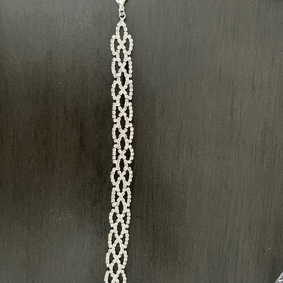 ACCESSORIES - Picture 2 of 4